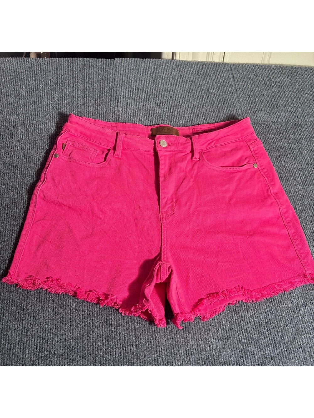 Judy Blue Los Angeles Hot Pink High-Waisted Denim Shorts XL with Frayed Hem